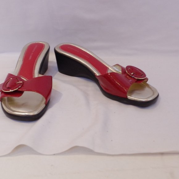 Roberto Vianni Red Patent Faux Leather Flip Flop Slides- Sz. 8.5 - Picture 3 of 7